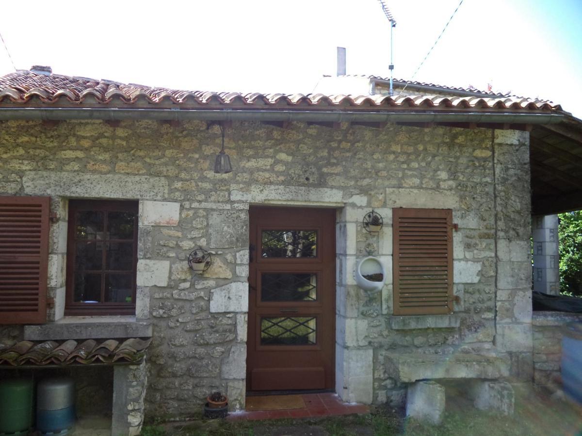Traditional Charentais cottage near Royan Balanzac Extérieur photo