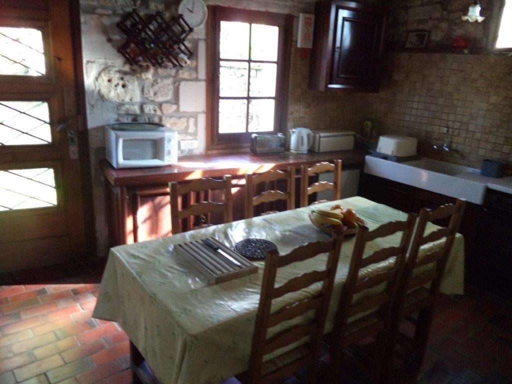 Traditional Charentais cottage near Royan Balanzac Extérieur photo