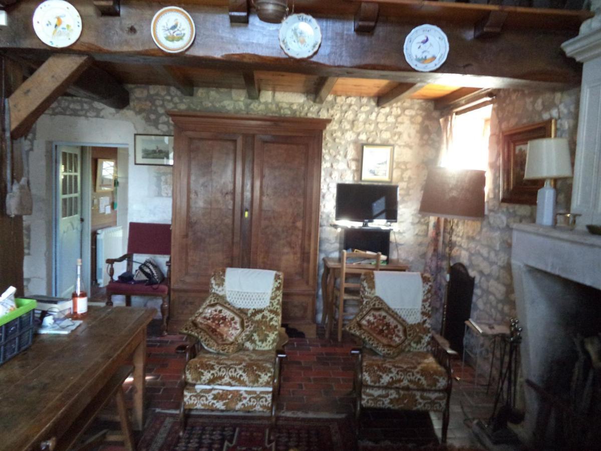 Traditional Charentais cottage near Royan Balanzac Extérieur photo