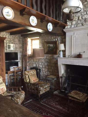 Traditional Charentais cottage near Royan Balanzac Extérieur photo